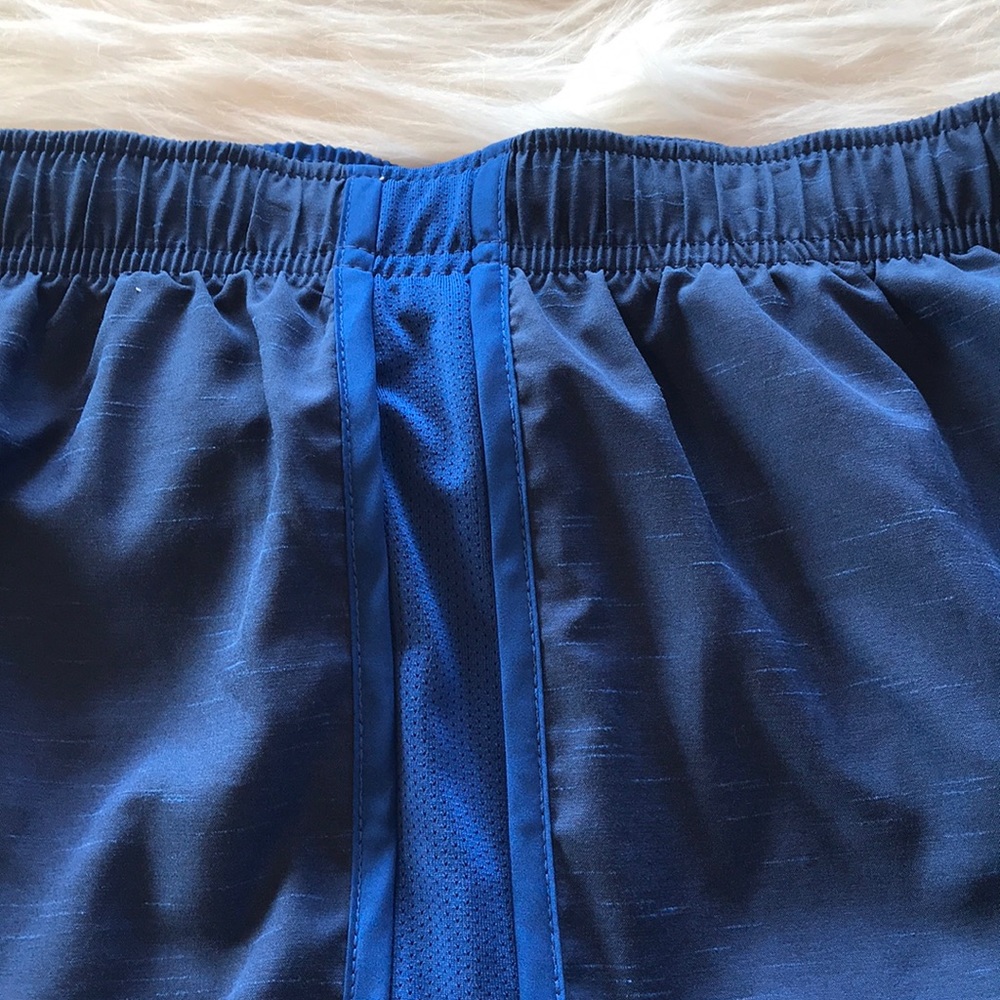 Women’s Nike Shorts - Picture 6 of 6